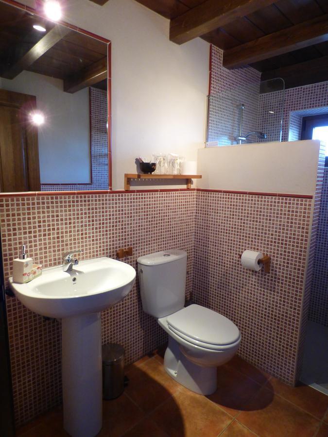Hotel Albergue Bioclimatico Sabinares Del Arlanza Puentedura Room photo