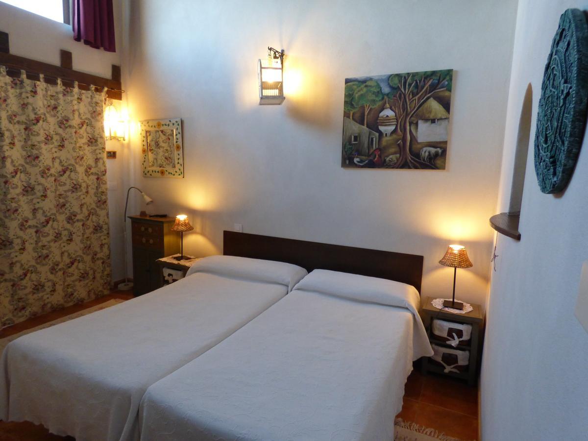Hotel Albergue Bioclimatico Sabinares Del Arlanza Puentedura Room photo